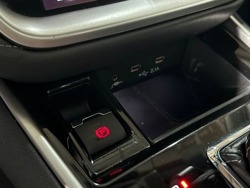 Used 2021 Subaru Outback Premium image 28