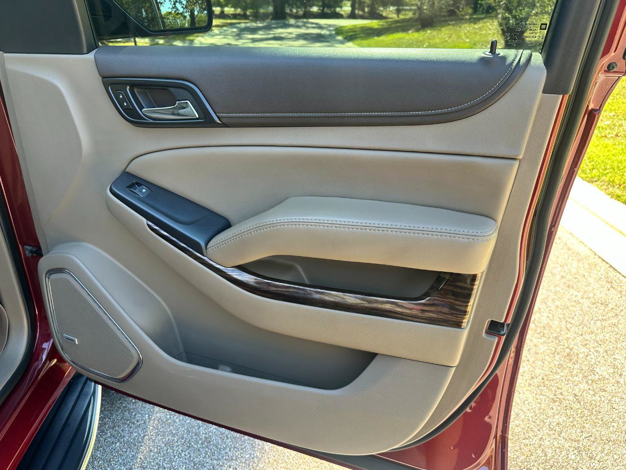 Used 2019 GMC Yukon SLT w/ Open Road Package RWD image 32