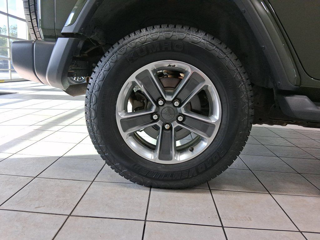 Used 2022 Jeep Wrangler Unlimited Sahara w/ Cold Weather Group AWD/4WD image 30
