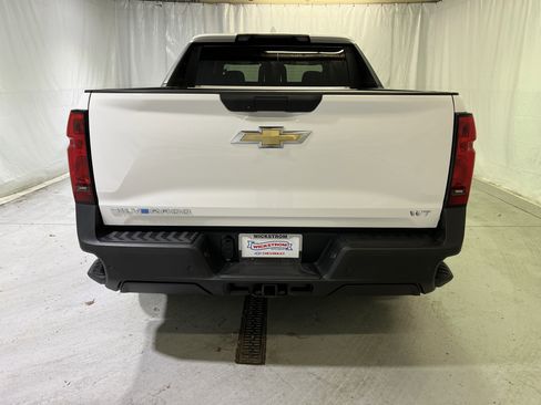 Used 2024 Chevrolet Silverado EV W/T image 9