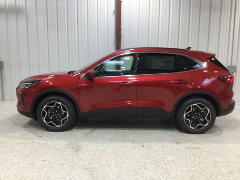 New 2026 Ford Escape Platinum w/ Premium Technology Package image 2