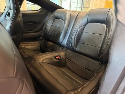 Used 2022 Ford Mustang Shelby GT500 w/ Technology Package RWD image 21