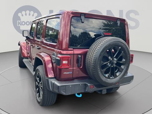 Used 2022 Jeep Wrangler Unlimited Sahara w/ Cold Weather Group AWD/4WD image 4