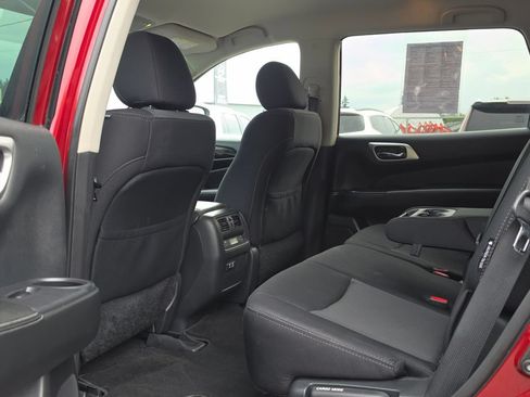 Used 2019 Nissan Pathfinder SV AWD/4WD image 20