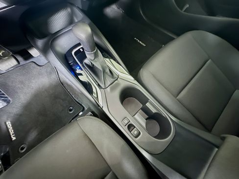 Used 2023 Toyota Corolla LE FWD image 21
