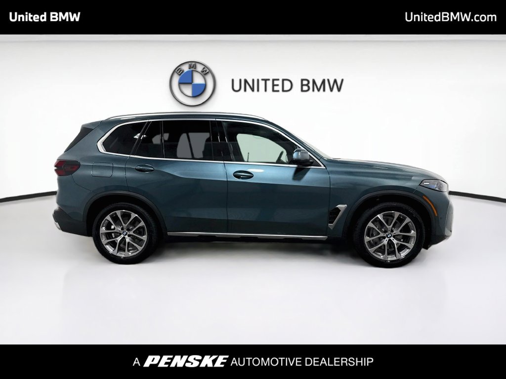 Used 2026 BMW X5 xDrive40i w/ Premium Package AWD/4WD image 4