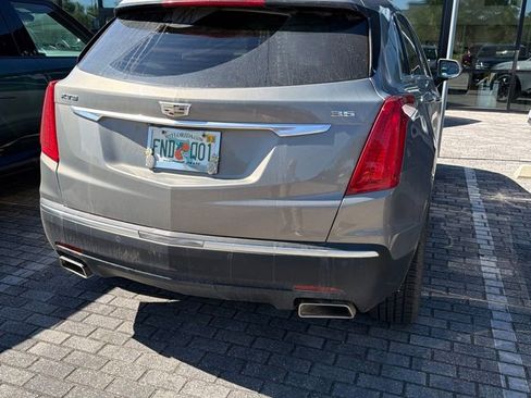 Used 2017 Cadillac XT5 Luxury w/ Driver Awareness Package FWD image 11