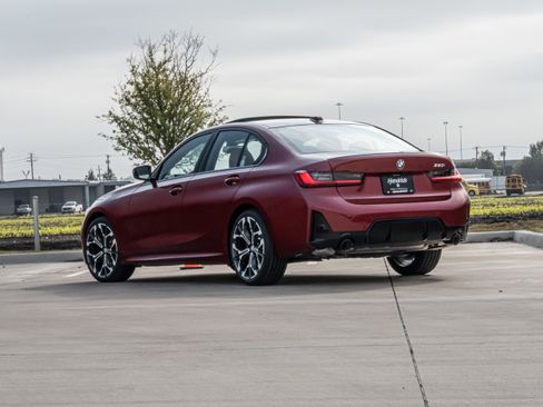 New 2026 BMW 330i Sedan w/ M Sport Package image 3