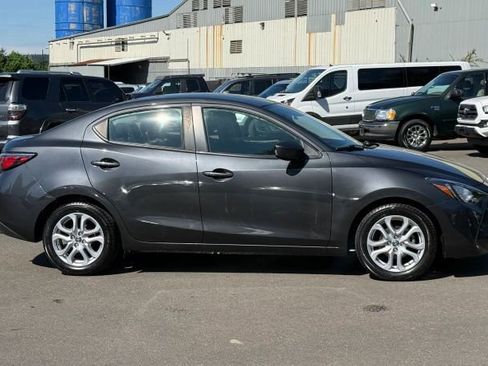 Used 2016 Scion iA FWD image 6