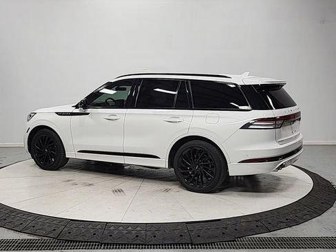 Used 2023 Lincoln Aviator Reserve w/ Equipment Group 201A RWD image 5