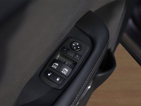 Used 2022 Dodge Challenger SXT w/ Blacktop Package image 22