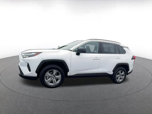 Used 2025 Toyota RAV4 LE image 8