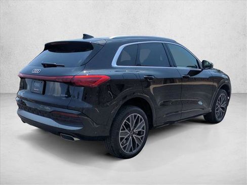 Used 2025 Audi Q5 Premium Plus w/ Premium Plus image 5