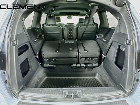 Used 2024 Honda Odyssey Sport image 11