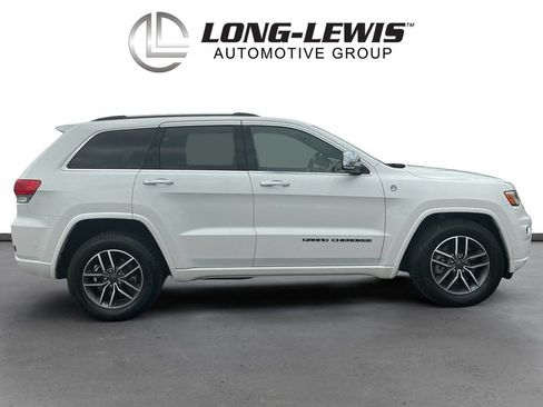 Used 2020 Jeep Grand Cherokee Overland AWD/4WD image 8