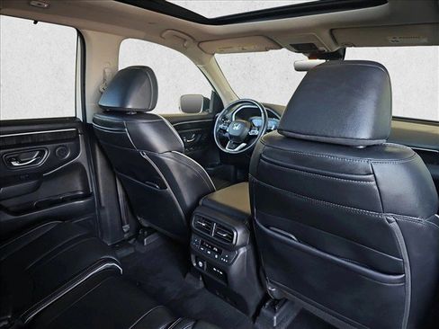 Used 2024 Honda Pilot Elite image 24