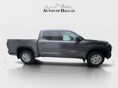 Used 2025 Toyota Tundra SR5 w/ SR5 Premium Package AWD/4WD image 10