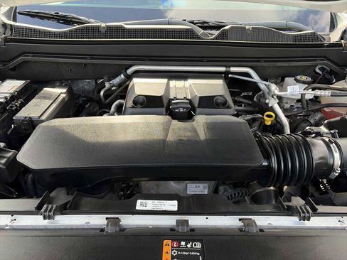 Used 2023 GMC Canyon Elevation w/ Elevation Premium Package image 17