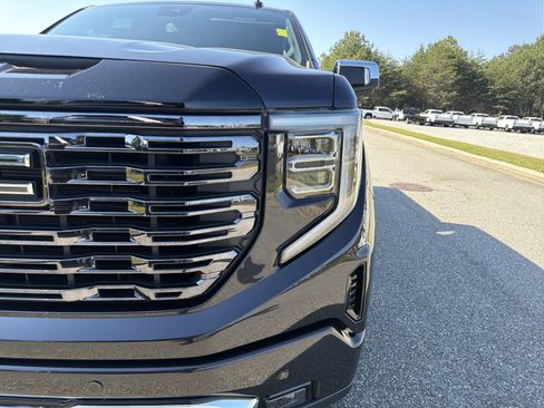 Certified 2025 GMC Sierra 1500 Denali Ultimate AWD/4WD image 6