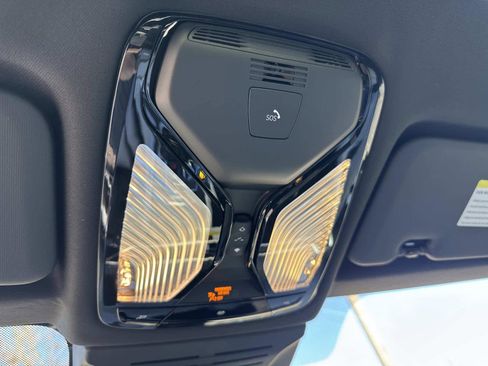 New 2026 BMW X6 xDrive40i w/ Executive Package image 35