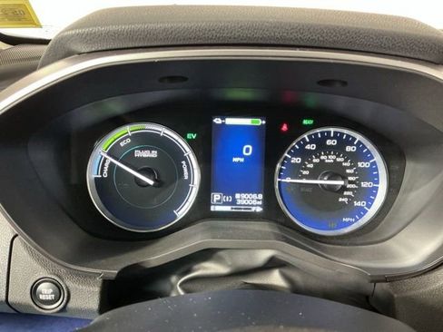 Used 2019 Subaru Crosstrek Hybrid w/ Moonroof Package w/Navigation AWD/4WD image 19