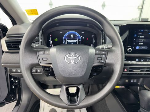 New 2026 Toyota Camry LE FWD image 27