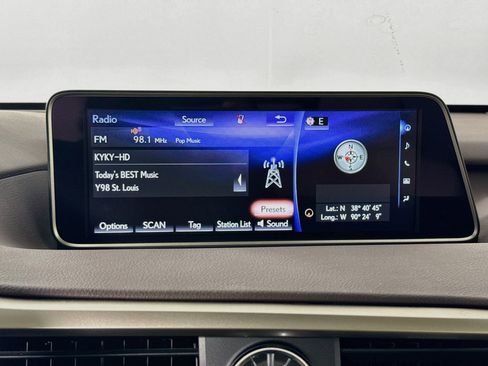 Used 2018 Lexus RX 450h AWD w/ Luxury Package image 15