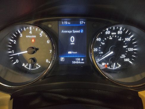 Used 2018 Nissan Rogue SV AWD/4WD image 23