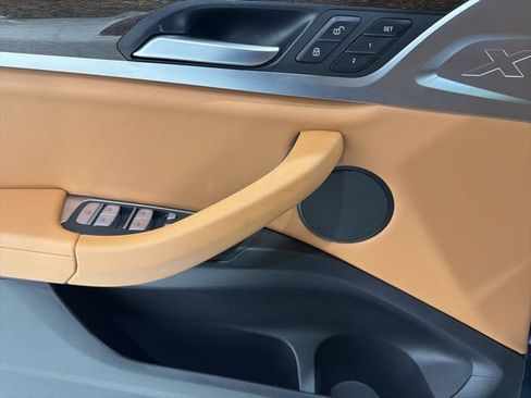 Certified 2023 BMW X4 xDrive30i w/ Convenience Package image 11