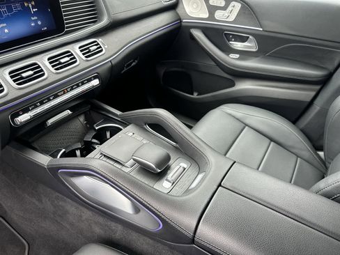 Used 2025 Mercedes-Benz GLS 450 4MATIC image 22