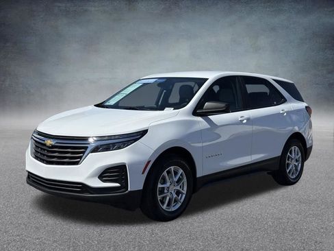 Certified 2022 Chevrolet Equinox LS w/ LS Convenience Package image 9