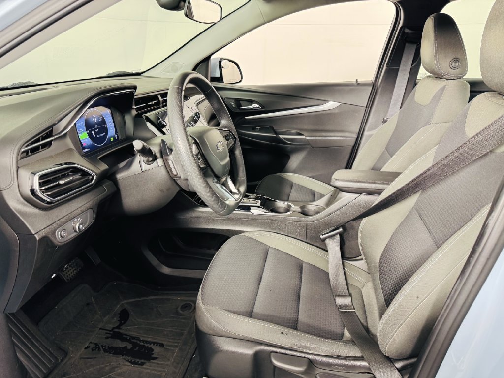 Used 2023 Chevrolet Bolt EUV LT FWD image 6