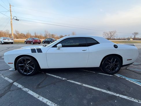 Used 2020 Dodge Challenger R/T w/ Blacktop Package image 2