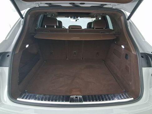 Certified 2022 Porsche Cayenne Turbo image 34