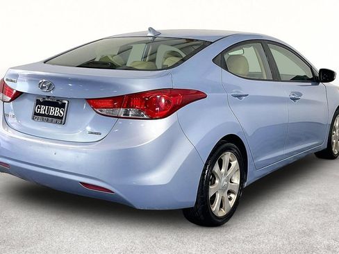 Used 2011 Hyundai Elantra Limited w/ Premium Pkg 5 FWD image 4