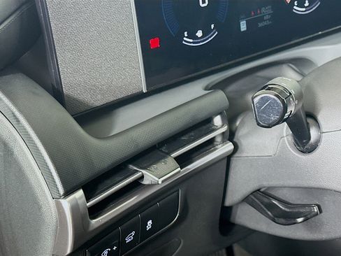 Used 2025 Hyundai Tucson SEL image 17