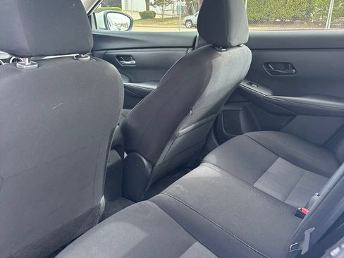 Used 2025 Nissan Sentra SV FWD image 8