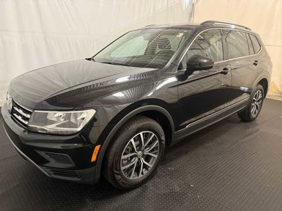 Certified 2020 Volkswagen Tiguan SE w/ Panoramic Sunroof Package