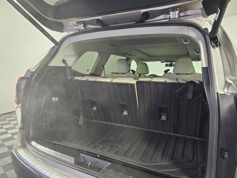 Used 2019 Subaru Ascent Limited w/ Popular Package #2A image 16
