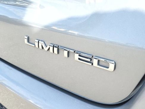 Used 2023 Jeep Compass Limited image 7