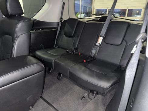 Used 2017 INFINITI QX80 4WD w/ Deluxe Technology Package image 39