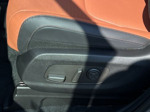 New 2027 Kia Carnival SX Prestige FWD image 19