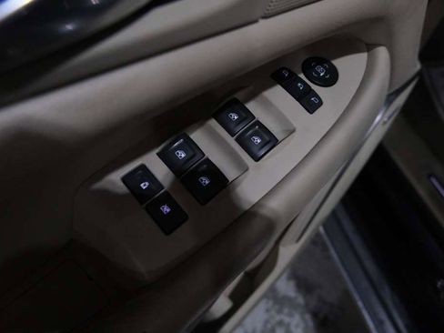 Used 2019 Cadillac Escalade ESV Luxury image 20