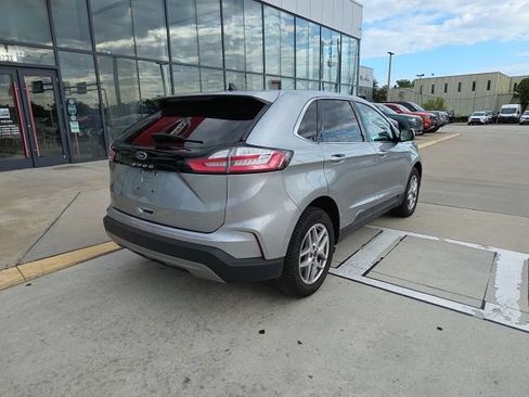 Used 2024 Ford Edge SEL AWD/4WD image 4