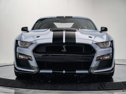 Used 2022 Ford Mustang Shelby GT500 w/ Carbon Fiber Track Pack RWD image 27