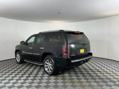 Used 2007 GMC Yukon Denali AWD/4WD image 3