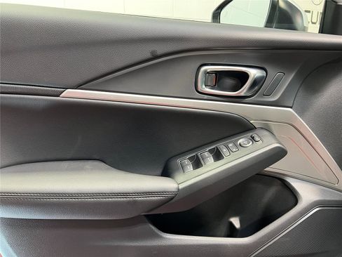 New 2025 Acura Integra image 15