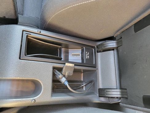 Used 2013 Volkswagen Golf TDI image 19