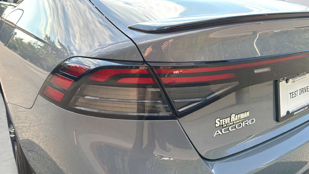 Used 2025 Honda Accord Sport image 29