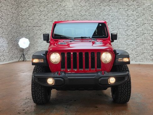 Used 2023 Jeep Gladiator Rubicon image 2